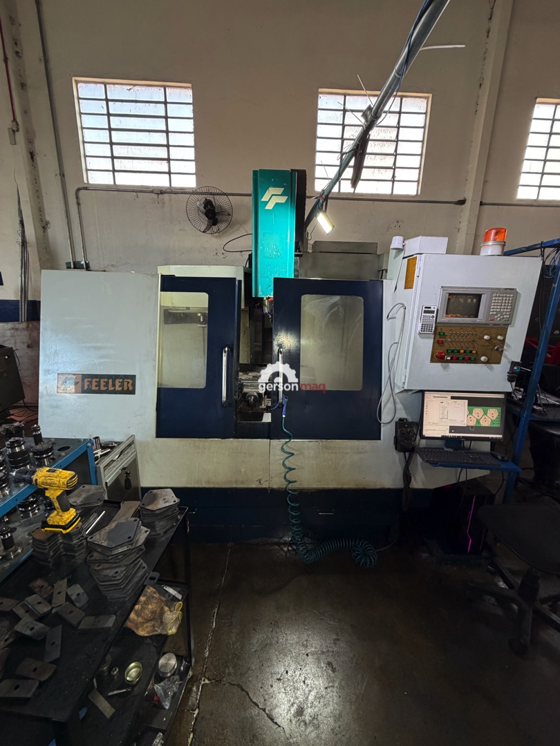 FRESADORA CNC FEELER FV1000 - ANO 2002